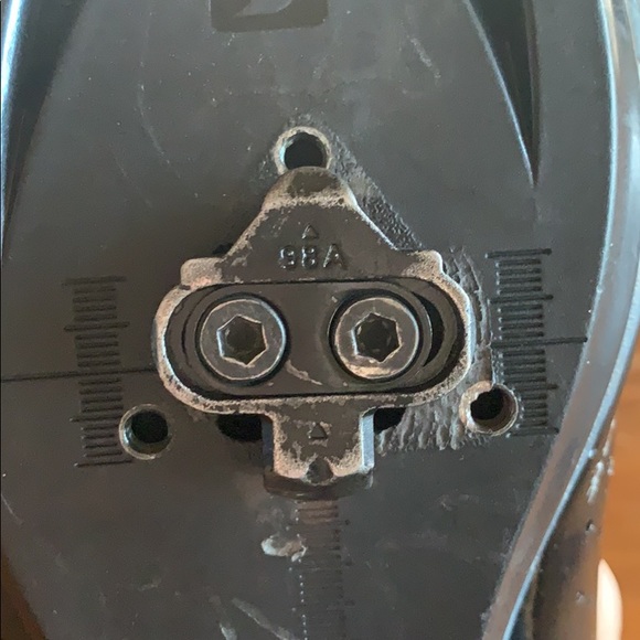 LG spin shoes - Picture 2 of 2